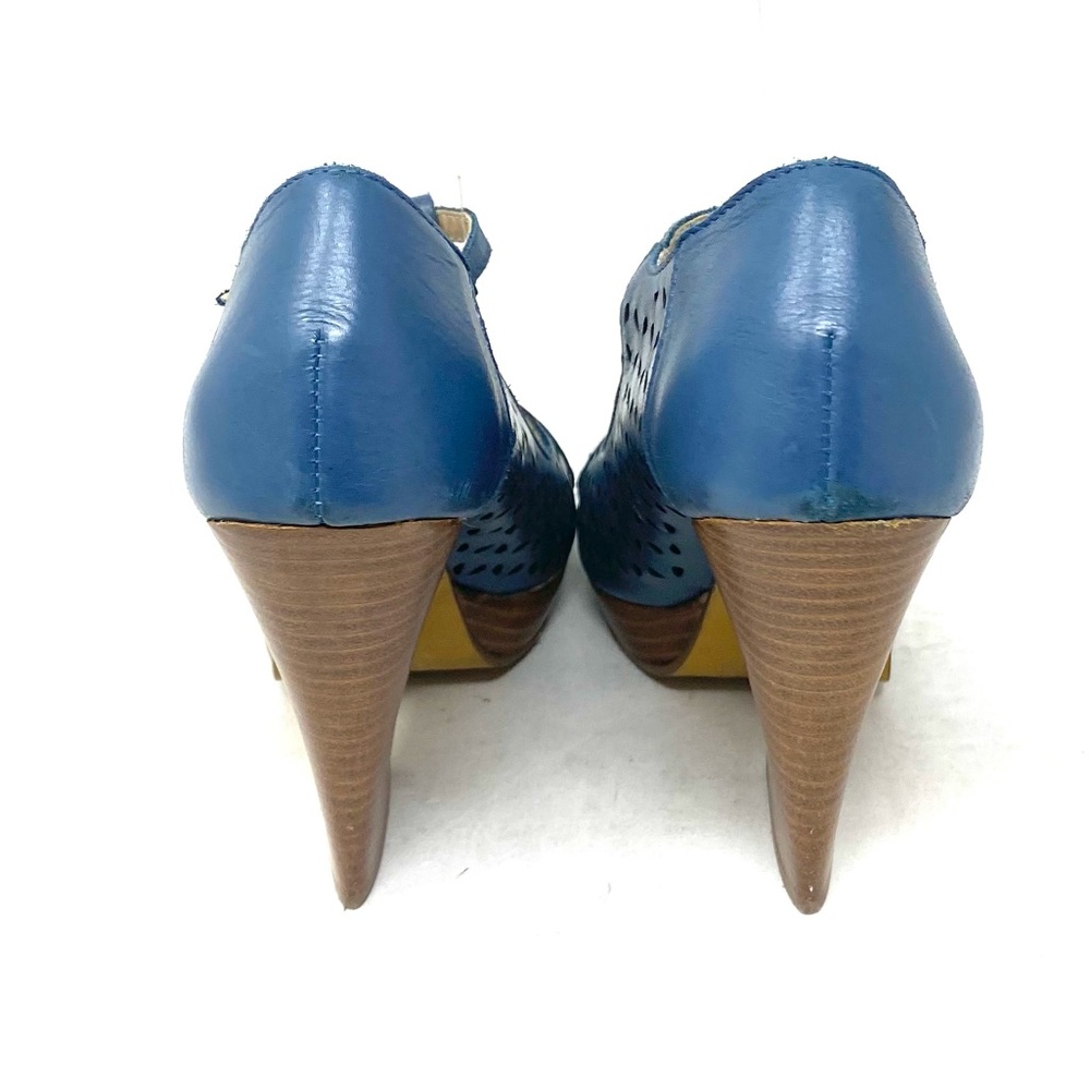 Restricted Sandals - image 7